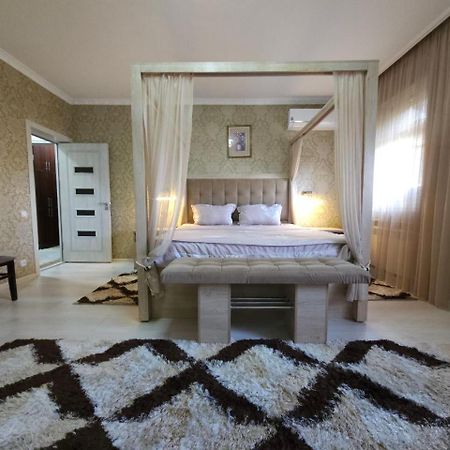 Hi-Tech Apartment In City Center Ташкент Екстер'єр фото